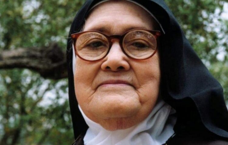 Decreto que proclama virtudes heroicas da Irmã Lúcia lido em Fátima no dia 13