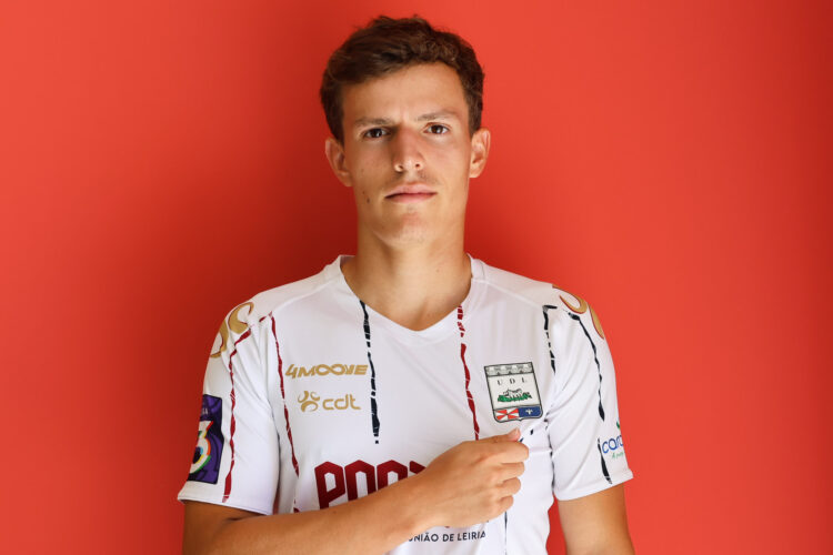 João Resende chega do Benfica para reforçar a União de Leiria