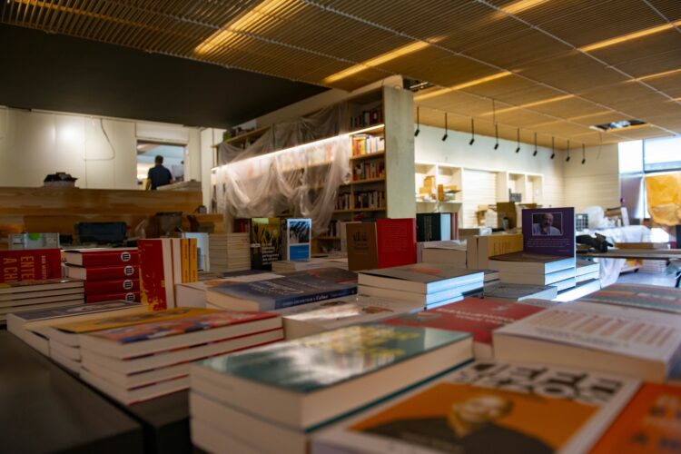 Arquivo. Agora cabe ainda mais amor na livraria a que tantos chamam casa
