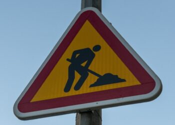 Rio Areia, na Nazaré, continua sem ponte