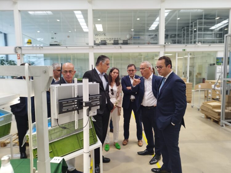 Pearlmaster apresenta nova unidade de injecção de plástico em Leiria
