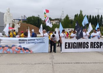 Polícias em protesto junto à festa da Jornada Mundial da Juventude em Leiria