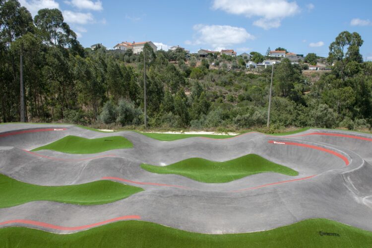 Pista de Pump Track da Loureira é inaugurada este sábado