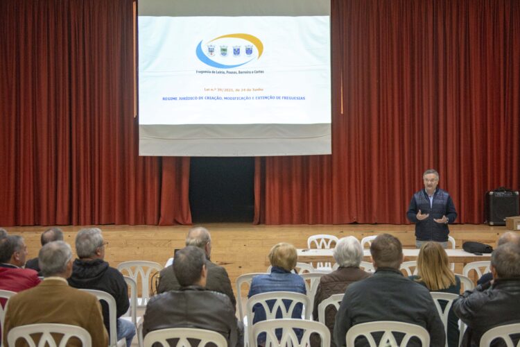 Entregue proposta para criar freguesia dos Pousos, em Leiria