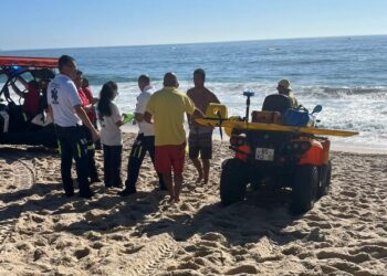 Homem morre após sentir-se mal quando tomava banho na praia da Nazaré