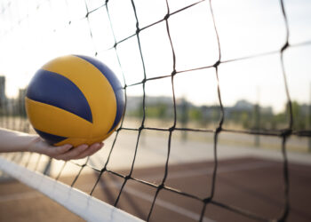 Associação de Voleibol de Leiria organiza torneio de praia na Foz do Arelho