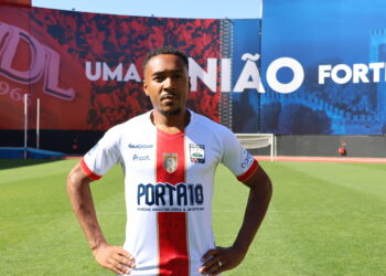 Cuca reforça União de Leiria por um ano