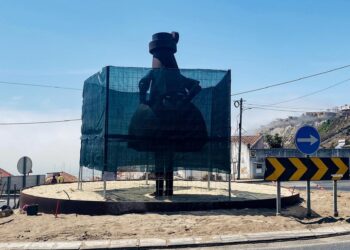 Escultura de seis metros da Mulher Nazarena será inaugurada dia 8 de Setembro