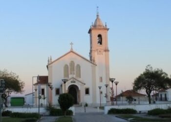 Homem apanhado a roubar igreja de Pataias