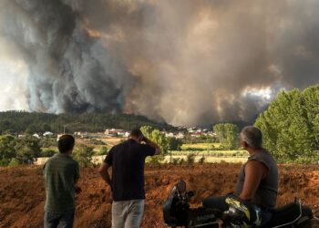 Incêndio do Arrabal aproxima-se dos Cardosos, Caldelas e Pereiras (ACTUALIZADA)