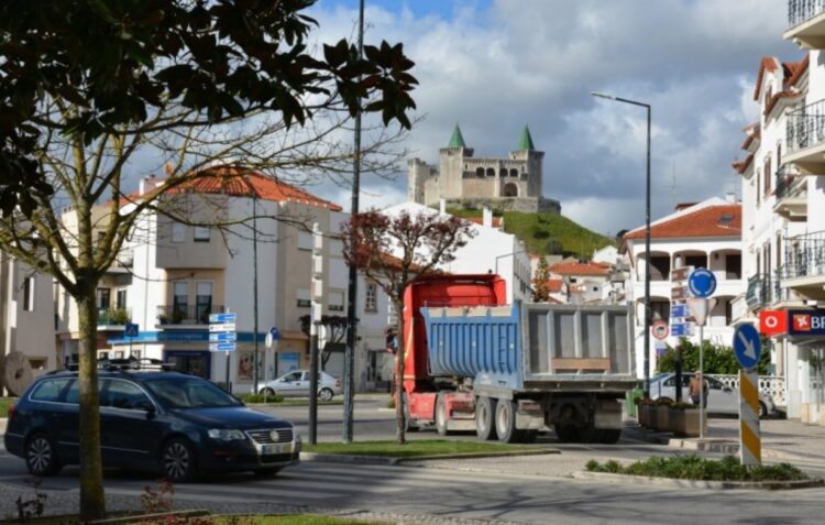 Porto de Mós opta por não penalizar famílias mantendo taxas dos impostos