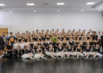Espectáculo no TJLS assinala hoje 25 anos da academia Annarella em Leiria