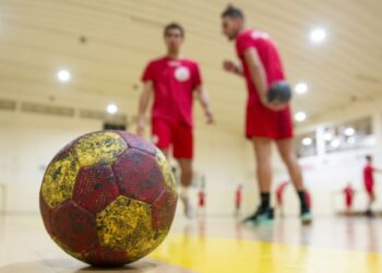 “Jogo das Estrelas” reúne antigos andebolistas do distrito de Leiria