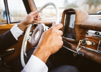 I Passeio de Carros Clássicos promovido pela  Biblioteca de Instrução Popular
