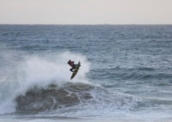 Prova de Supertubos confirmada pela Liga Mundial de Surf em Março de 2024