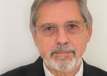 Luciano de Almeida lecciona última aula na Escola Superior de Turismo e Tecnologia do Mar
