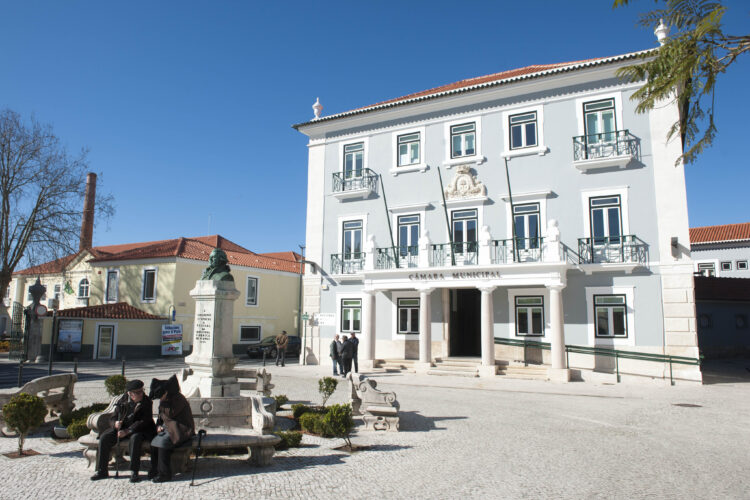 Vereadores eleitos pelo PS devolvem pelouros ao presidente de Câmara da Marinha Grande
