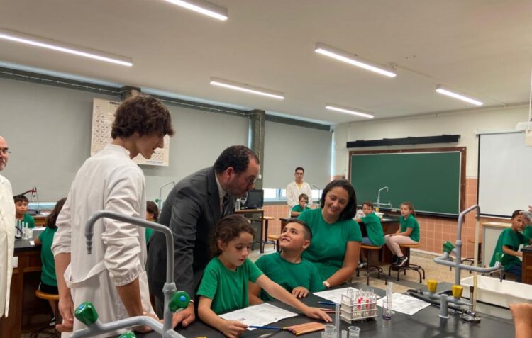 Ministro da Educação aponta Batalha como escola exemplo no País