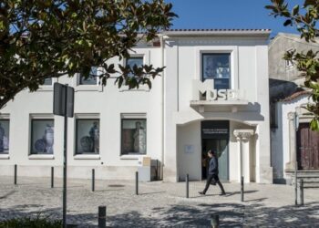 Museus da Batalha e Ourém ganham apoios do Estado para acessibilidade e um olhar sobre a pedra