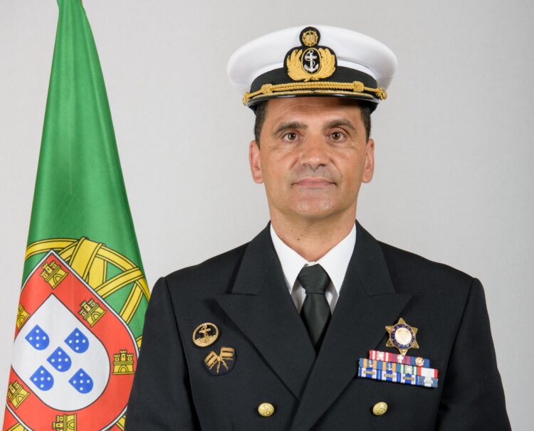 Mota Moreira é o novo capitão do Porto e comandante-local da Polícia Marítima de Peniche