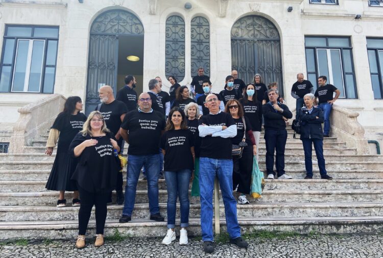Funcionários judiciais juntam-se para pedir… Justiça
