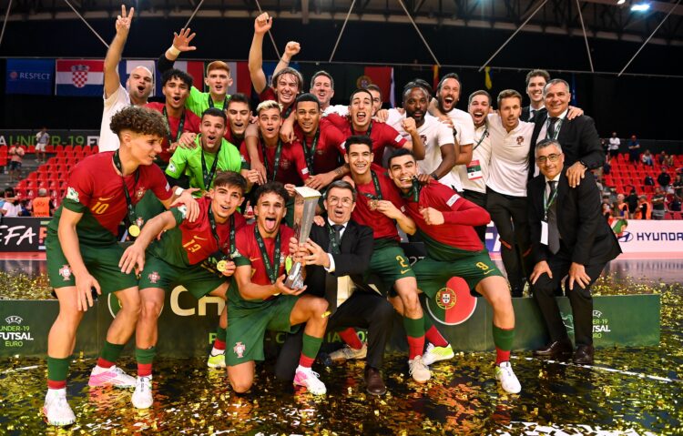 Andriy Dzyalochynskyy e Duarte Correia são campeões europeus de futsal