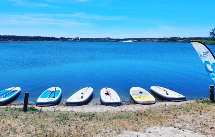 Náutico de Leiria desafia à prática de surf, bodyboard e stand up paddle