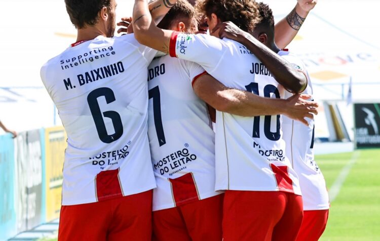 União de Leiria goleia Belenenses por 0-5