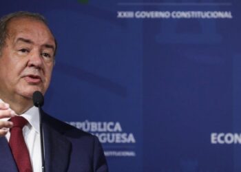 Ministro da Economia presente na apresentação da agenda mobilizadora BlockChain PT. Descentralizar Portugal com tecnologia blockchain