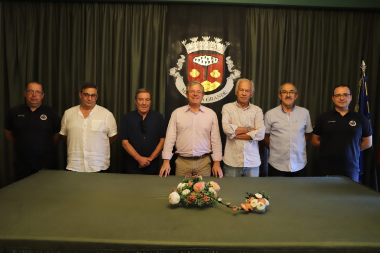 Município da Marinha Grande reforça apoios aos bombeiros