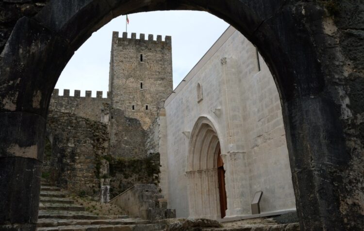 Halloween. Noite especial no Castelo de Leiria e em várias bibliotecas da região