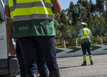 Militar da GNR atingida por veículo numa operação Stop em Ourém