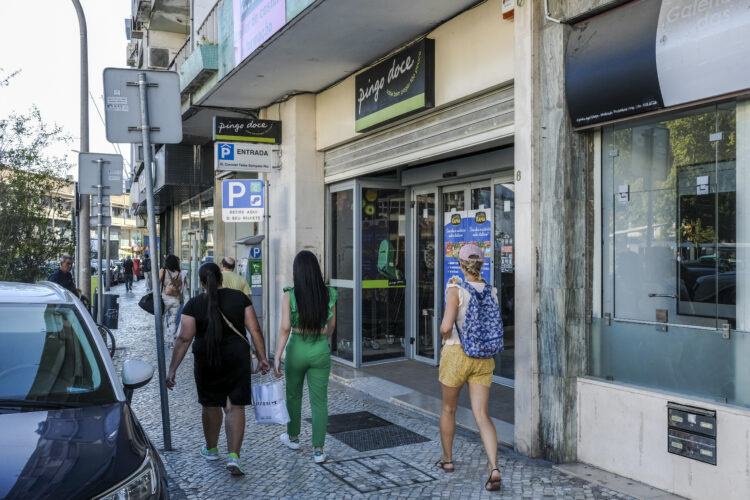 Acção popular em Leiria contra alegada especulação de preços do Pingo Doce