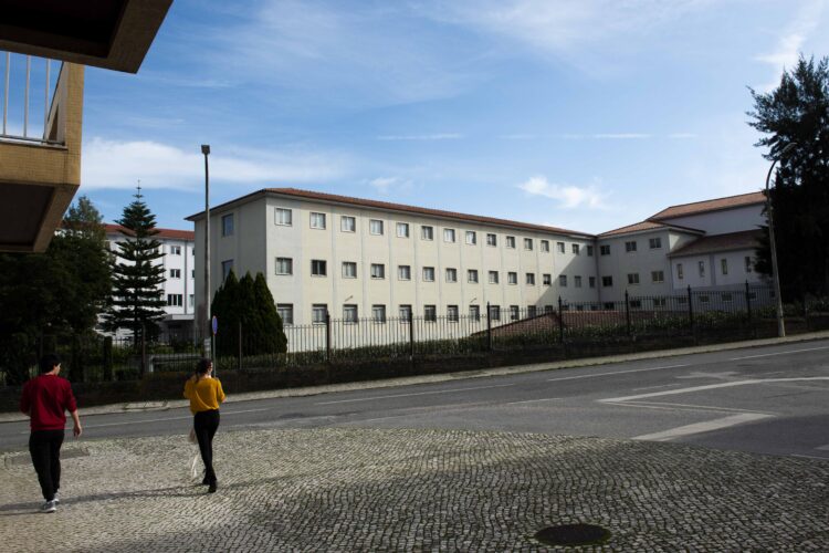 Tribunal Administrativo Fiscal já não vai para o Seminário de Leiria