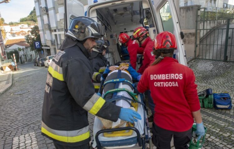 Às 11:14 horas, de 14 de Novembro, Leiria simulará sismo para testar resposta de socorro