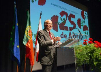 Conferência debate papel de Leiria no combate à ditadura