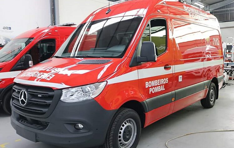 Corpo de Bombeiros do Louriçal têm nova ambulância de socorro