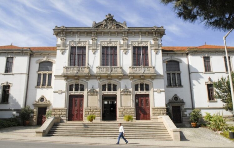Cidadãos cumprem marcha lenta hoje em Leiria contra a subida do IUC