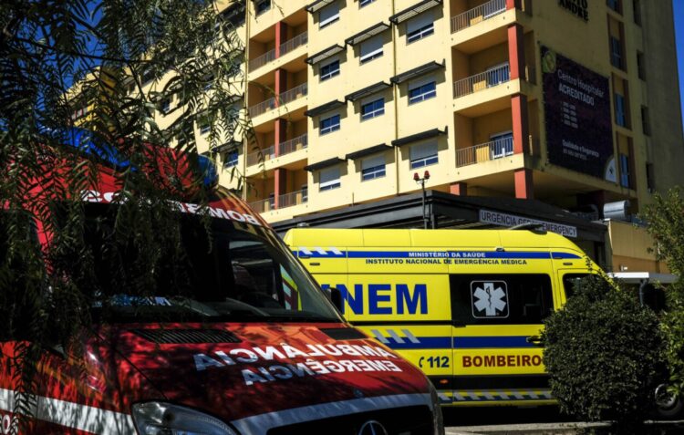 Urgências encerradas deixam  bombeiros sem meios de socorro