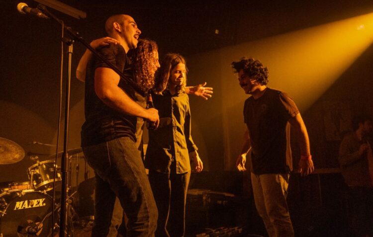 The Speechless Monologue. Nos ombros do rock psicadélico