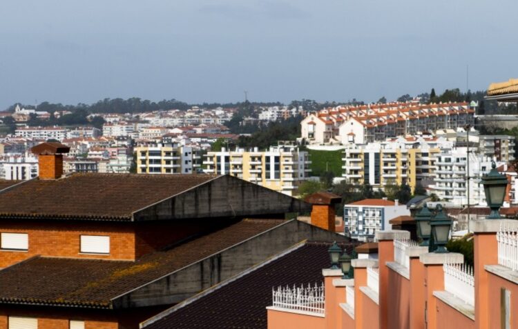 PSD de Leiria promove debate sobre habitação