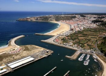 Porto da Nazaré faz 40 anos e recebe esculturas