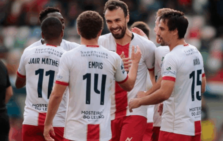 União de Leiria goleia Atlético da Malveira e apura-se para ‘oitavos’ da Taça de Portugal