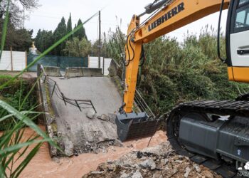 Avançam obras de construção da nova Ponte do Rio da Areia
