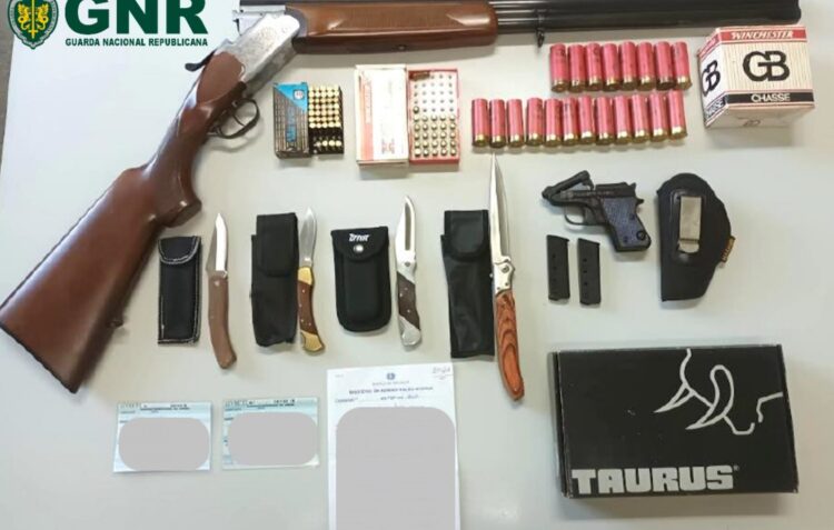 GNR retira armas a suspeito de violência doméstica em Leiria