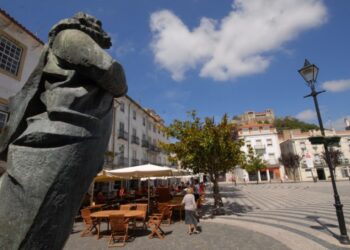 Livro sobre Francisco Rodrigues Lobo apresentado hoje em Leiria