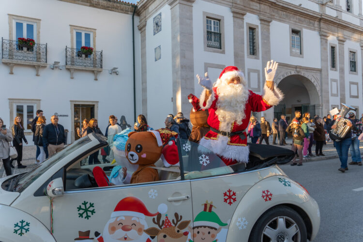 Parada de Natal animou as ruas de Pombal