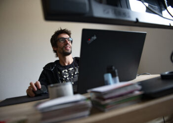 Teletrabalho, uma tendência que veio para ficar, mas ainda a marcar passo na região