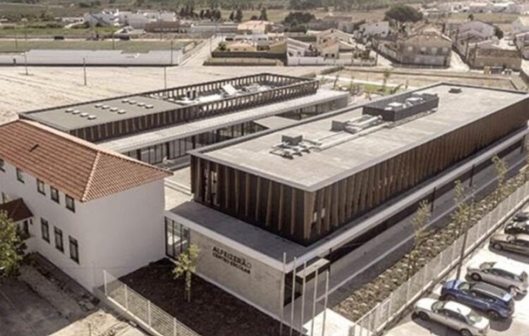 Centro Escolar de Alfeizerão inaugura na próxima quarta-feira