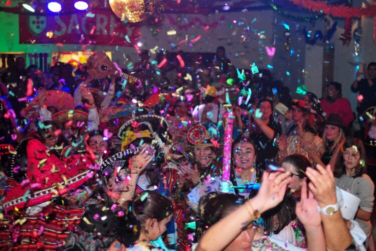 Nazaré alarga horário de funcionamento de bares, discotecas e salas de baile no Carnaval